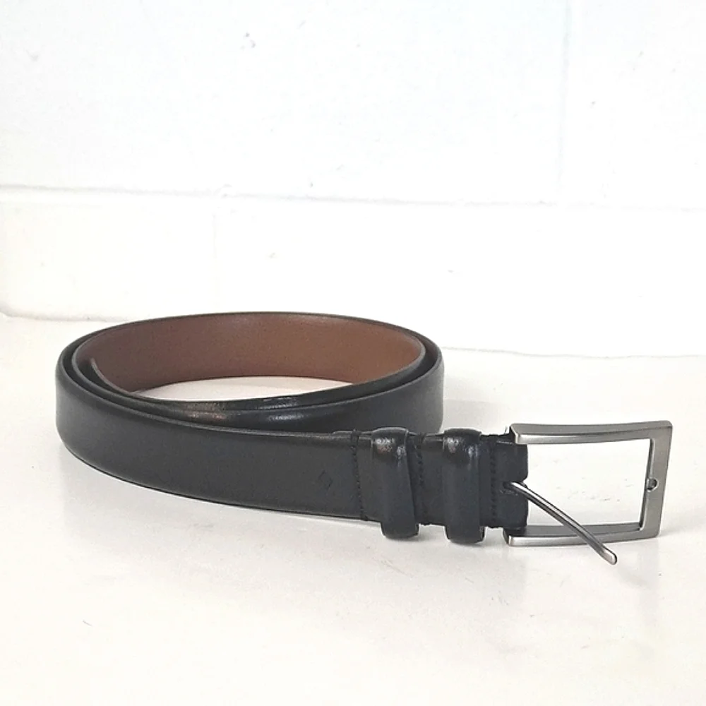 Joseph Abboud black leather belt silver buckle sz44